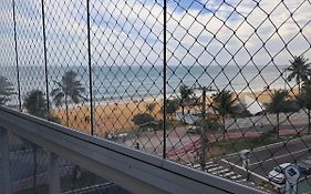 Apartamento completo na Praia da Costa com vista para o mar